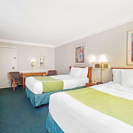 La Quinta Inn By Wyndham Reno Exterior photo