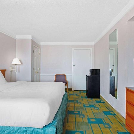 La Quinta Inn By Wyndham Reno Exterior photo