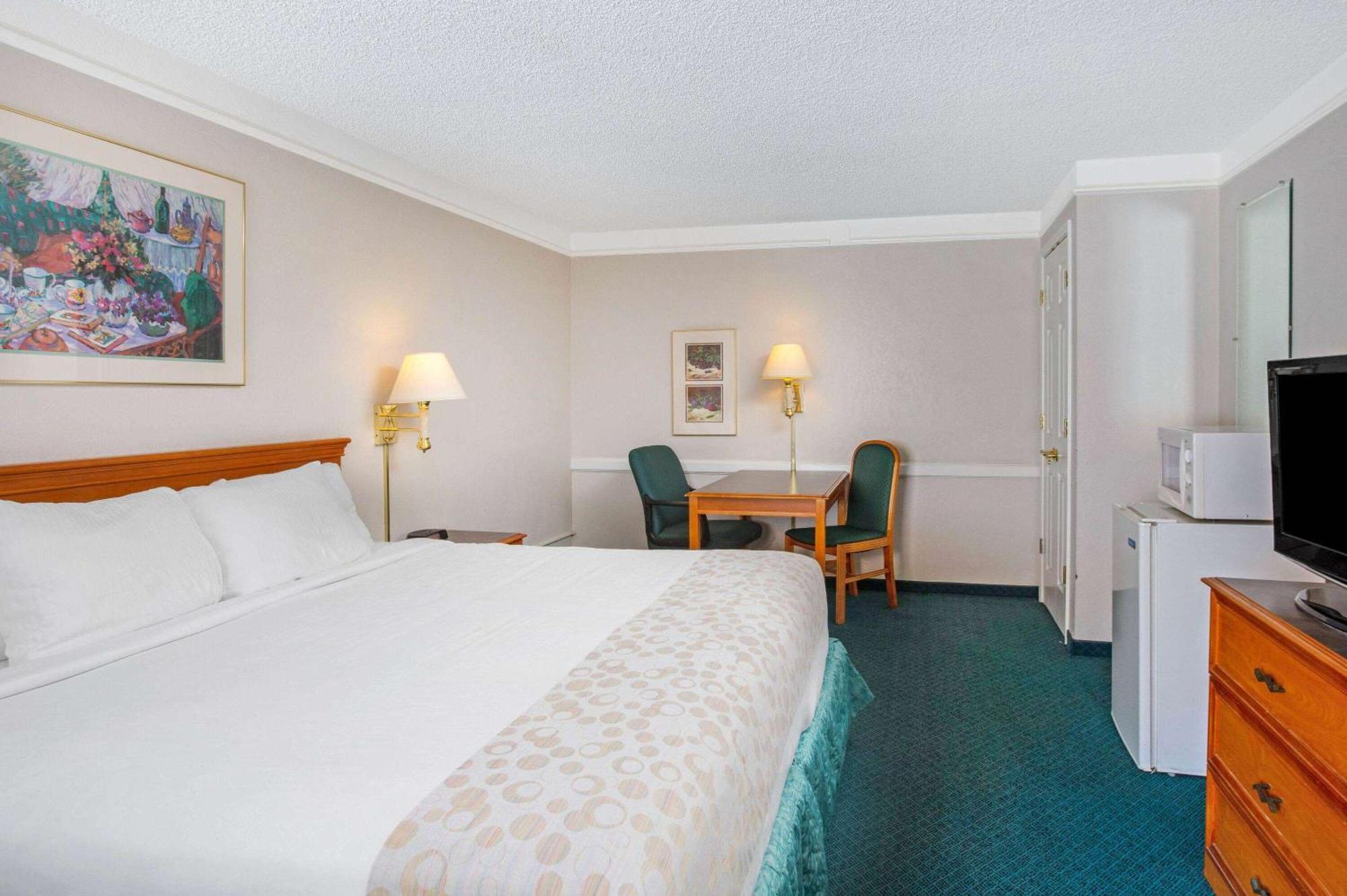 La Quinta Inn By Wyndham Reno Exterior photo