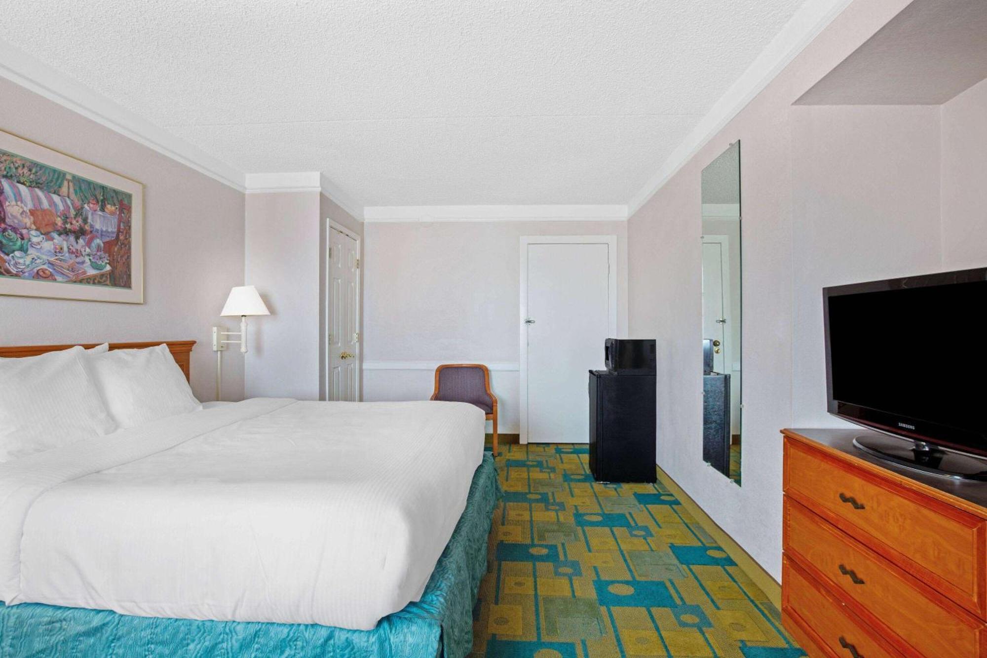 La Quinta Inn By Wyndham Reno Exterior photo