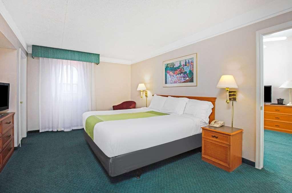 La Quinta Inn By Wyndham Reno Room photo