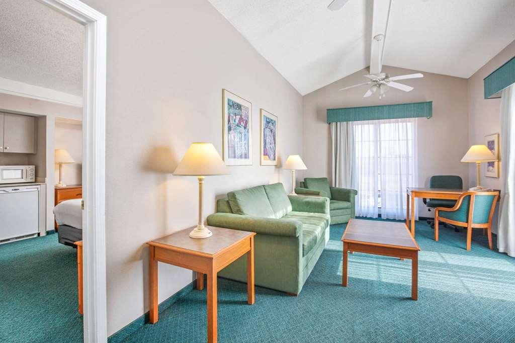 La Quinta Inn By Wyndham Reno Room photo